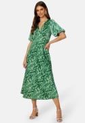 Bubbleroom Occasion Yvie Dress Green / Patterned 48