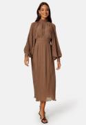 Bubbleroom Occasion Esme Pleated Dress Light nougat 36