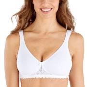 Swegmark BH Beautiform Soft Bra Fairtrade Molded Cups Vit B 95 Dam