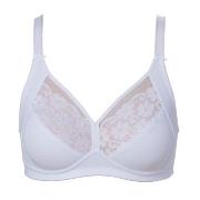 Trofe Iris Soft Bra BH Vit E 85 Dam