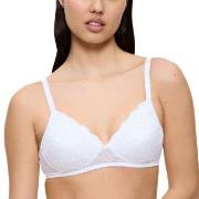 Triumph BH Amourette Non Wired Padded Bra Vit A 85 Dam