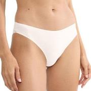 Triumph Trosor Body Make-Up Illusion Lace Highleg Tai Offwhite 46 Dam