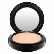 MAC Studio Fix Powder Plus Foundation (olika nyanser) - N4