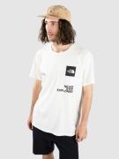 THE NORTH FACE Foundation Coordinates Graphic T-Shirt gardniawt/gardni...