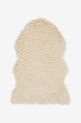 Skinnwille - Fäll imitation Wooly - Beige - Fällar & skinnmattor - Frå...
