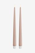 DeluxeHomeart - LED Taper Candle Shiny 2,2x28 cm 2 st - Rosa - Ljus - ...