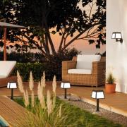 EGLO LED-vägglampa Altilia, svart, plast, sensor