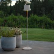 Konstsmide LED-batteridriven golvlampa Pomezia, vit, 124 cm, IP54, USB