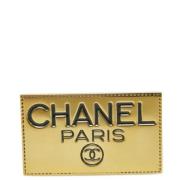 Chanel Vintage Guld Metal Chanel Brosje Yellow, Dam