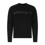 Givenchy Stickade kläder, Håll dig varm och stilfull med denna rundhal...