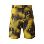 Prada Gula Gabardine Nylon Shorts med Tryckt Design Yellow, Herr