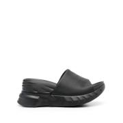 Givenchy Svarta Läder-Slides med Logoprägling Black, Dam