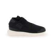 Y-3 Låga Qasa Sneakers med Stretch Mesh och Läderdetaljer Black, Herr