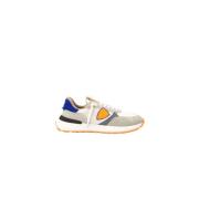 Philippe Model Vita Tekniska Tyg Sneakers med Orange Logotyp Patch Whi...