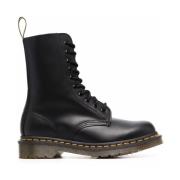 Dr. Martens Lace-up Boots Black, Dam