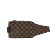 Louis Vuitton Vintage Pre-owned Belagd canvas axelremsvskor Brown, Dam