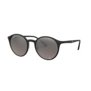 Ray-Ban Stiliga solglasögon Rb4336Ch i färg 601S5J Black, Unisex
