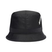 Jacquemus Svart Ovalie Hatt med Kort Brätte Black, Herr