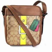 Coach Pre-owned Pre-owned Tyg axelremsvskor Beige, Dam