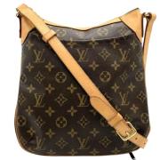 Louis Vuitton Vintage Pre-owned Canvas axelremsvskor Brown, Dam