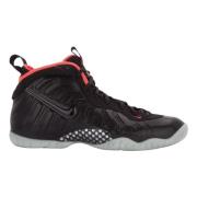 Nike Begränsad upplaga Foamposite Pro Yeezy Black, Dam