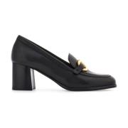 Salvatore Ferragamo Svarta Gancini Pumps med Guld Accenter Black, Dam