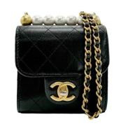 Chanel Vintage Pre-owned Laeder axelremsvskor Black, Dam