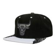 Mitchell & Ness Vit Bulls Day Five Snapback Keps Black, Herr