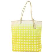 Coach Pre-owned Pre-owned Nylon totevskor Yellow, Dam