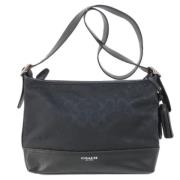 Coach Pre-owned Pre-owned Canvas axelremsvskor Black, Dam