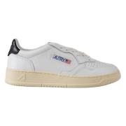 Autry Beige och vita lädersneakers White, Dam