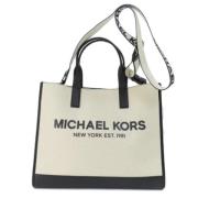 Michael Kors Pre-owned Pre-owned Canvas axelremsvskor White, Dam