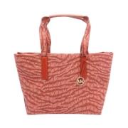 Michael Kors Pre-owned Pre-owned Belagd canvas axelremsvskor Red, Dam