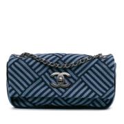 Chanel Vintage Pre-owned Canvas axelremsvskor Blue, Dam