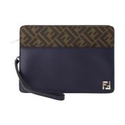 Fendi Fyrkantig FF Clutch med Avtagbar Rem Blue, Herr