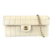 Chanel Vintage Pre-owned Laeder crossbodyvskor White, Dam