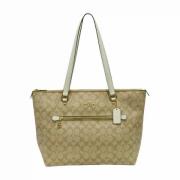 Coach Pre-owned Pre-owned Canvas axelremsvskor Beige, Dam