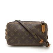 Louis Vuitton Vintage Pre-owned Canvas crossbodyvskor Brown, Dam