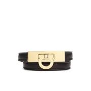 Salvatore Ferragamo Twisted Band Gancini Buckle Smycken Black, Dam