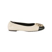 Tory Burch Platta skor med Claire Cap-Toe Ballet White, Dam