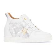 Kazar Vita Läder Sneakers med Perforering och Dolt Ankare White, Dam