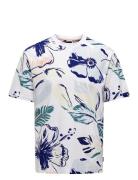 Onsarthuer Rlx Sage Leaf Aop Ss Tee White ONLY & SONS
