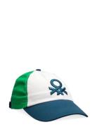 Cap With Visor Patterned United Colors Of Benetton
