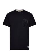 Akkikki Stiofan - C Tee Black Anerkjendt