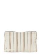 Celia Toiletry Bag Beige STUDIO FEDER