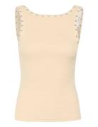 Gzdrew Reversible Eyelet Top Cream Gestuz