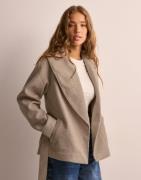 Only - Beige - Onlaugusta Life Short Coat Otw Noos