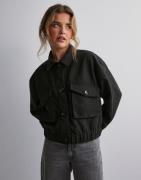 Neo Noir - Svart - Tink Structure Jacket