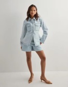 Malina - Blå - Anthea fitted waist denim shirt