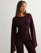 Nelly - Röd - Luxury Wide Sleeve Sweat